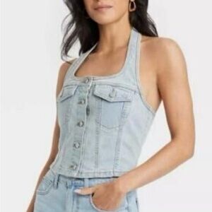 Womens Cropped Sleeveless Denim Halter Shirt - Universal Thread Light Wash